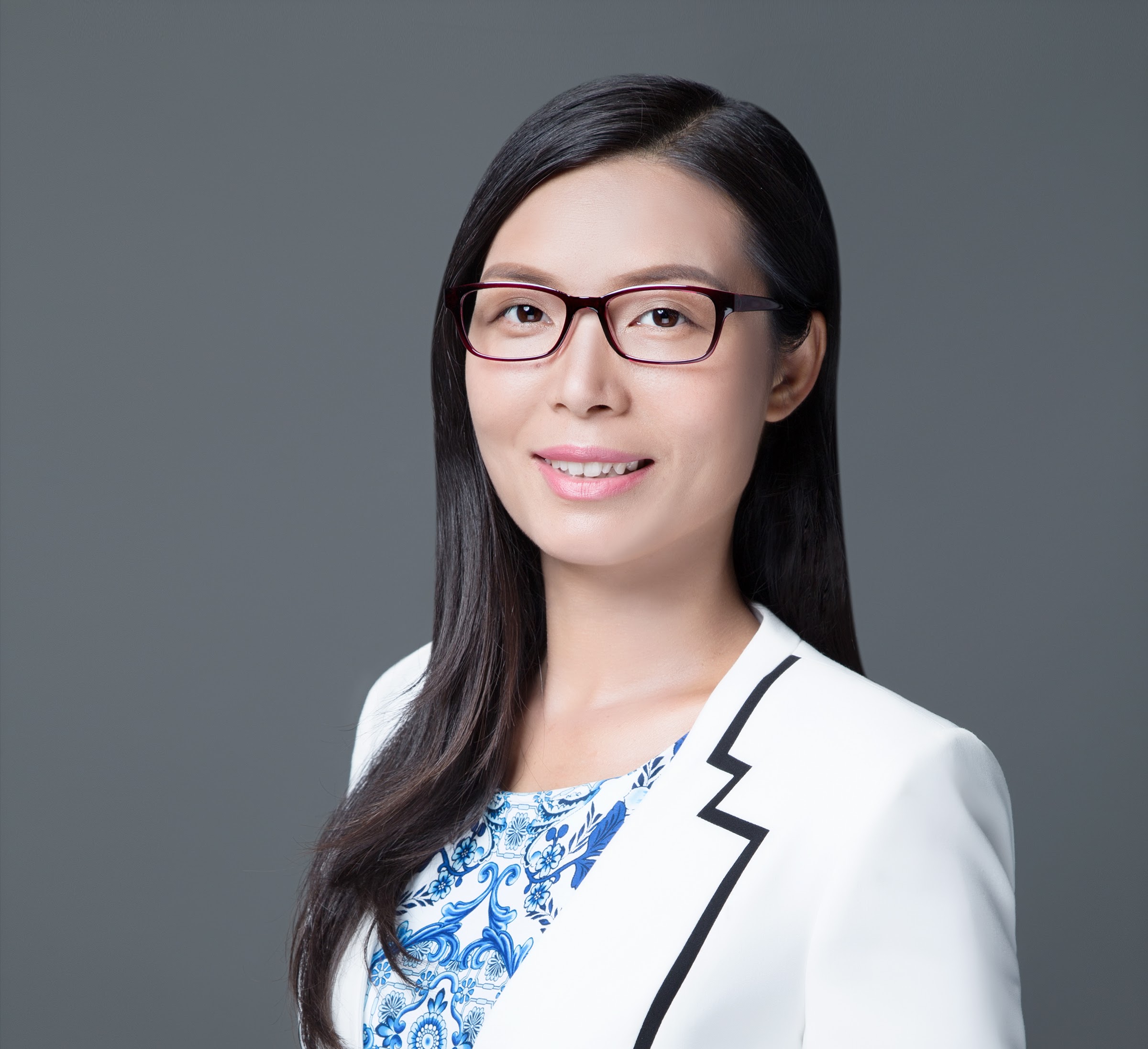 Jennifer Zou staff profile image